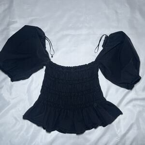 ASTR the Label: Women's Savina Smocked Puff Sleeve Top Black Size XS Bubble